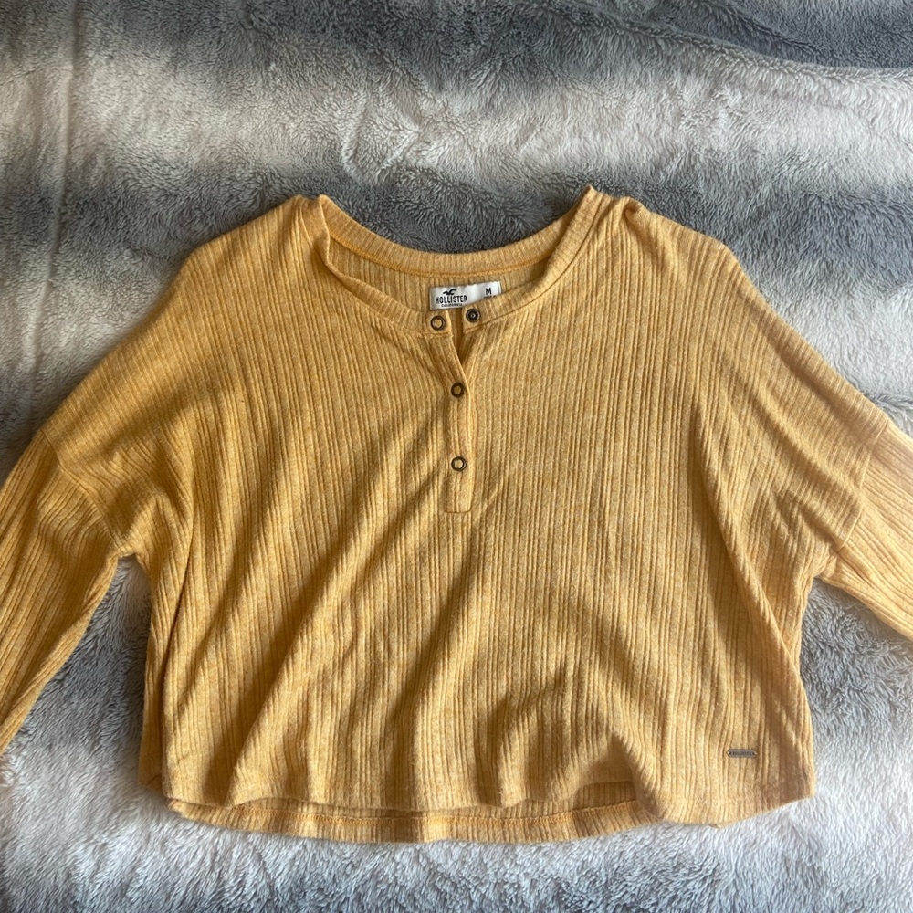 Hollister Women’s Button Up Long sleeve